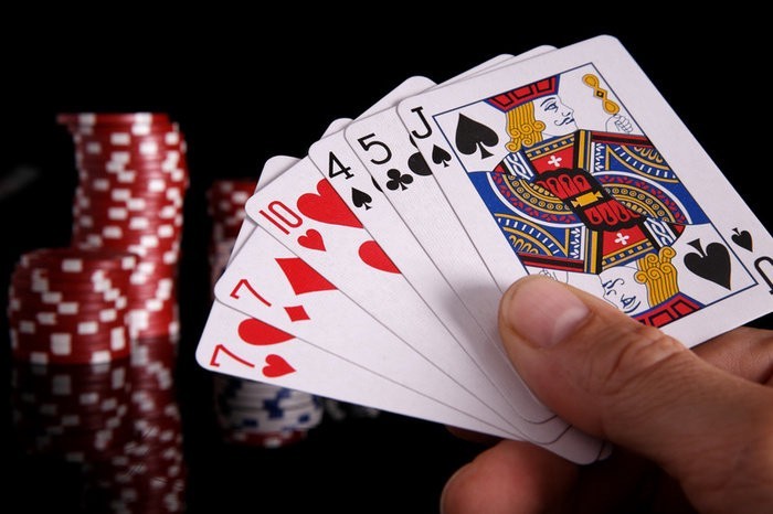 Sedikit Panduan Bagaimana Bermain Poker Online